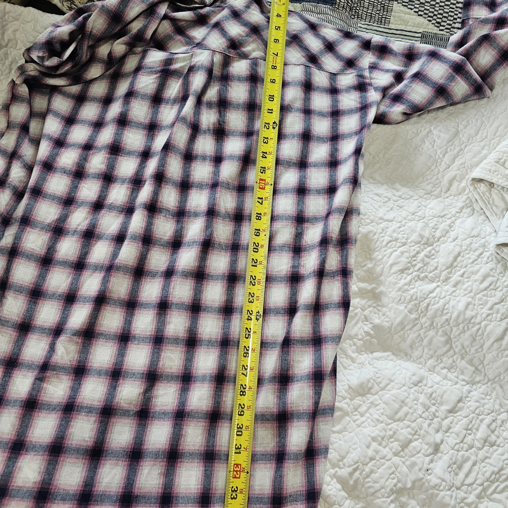 POL Plaid Button-Up Shirt in White, Pink & Navy L Large - Picture 5 of 7
